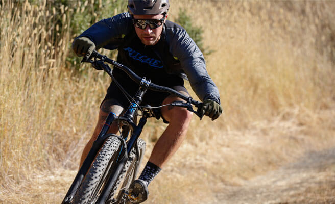 The right mountain bike grip for numbness will have a combination of tackiness, durability, friction, and other factors