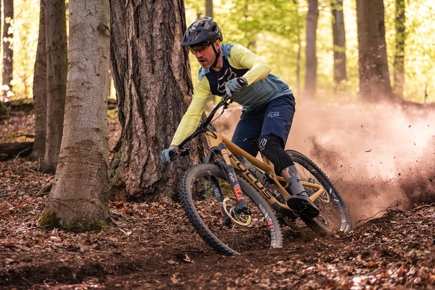 Downhill Mountain bike armor should be tough and durable enough to protect the rider if they have a fall or crash into something while riding downhill.