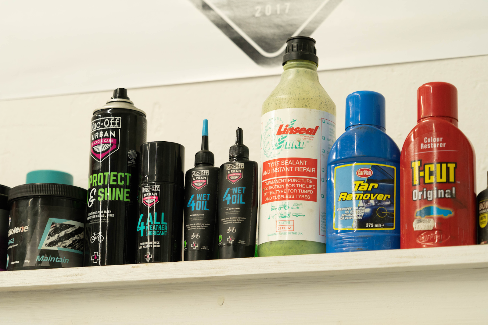Oils and lubricants are essential for maintaining your mountain bike and keeping it in good working order so make sure that you have them in your tool kit.