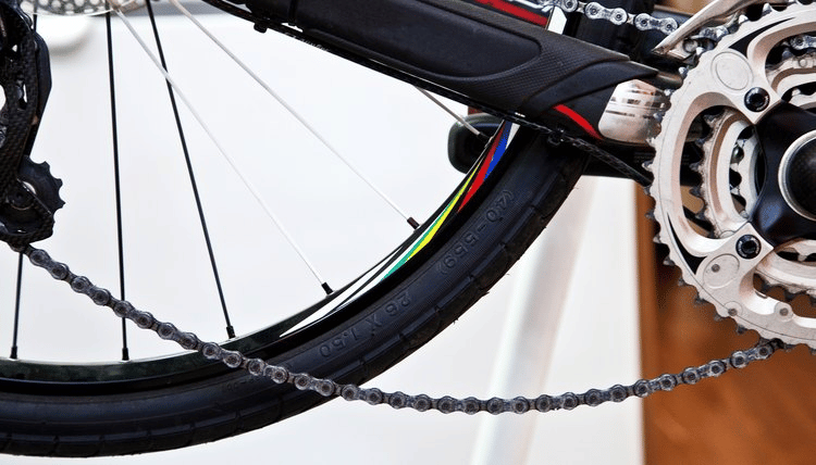 The Most obvious symptom of a mountain bike chain that is too long is when it sags like this.
