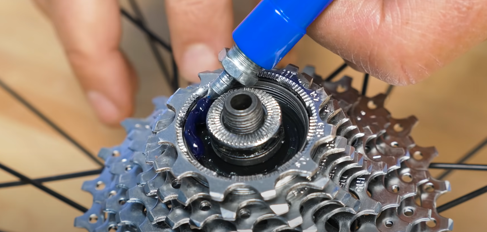 Make sure that you grease the cassette very well so that it works smoothly.
